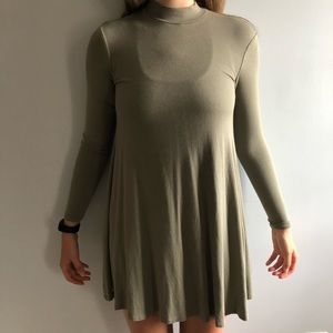 Forever 21 Long Sleeve Flowy Dress